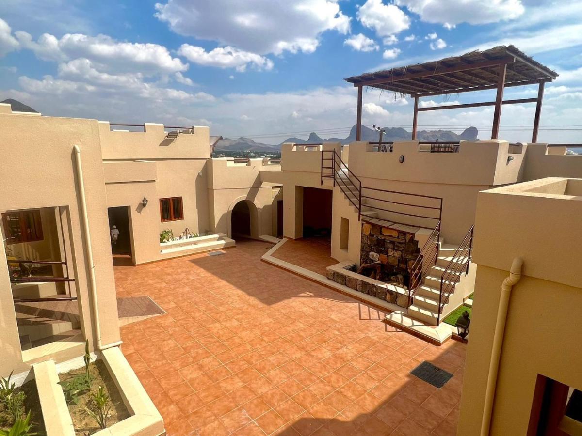 Al Hamra Mountain View Hotell Exteriör bild